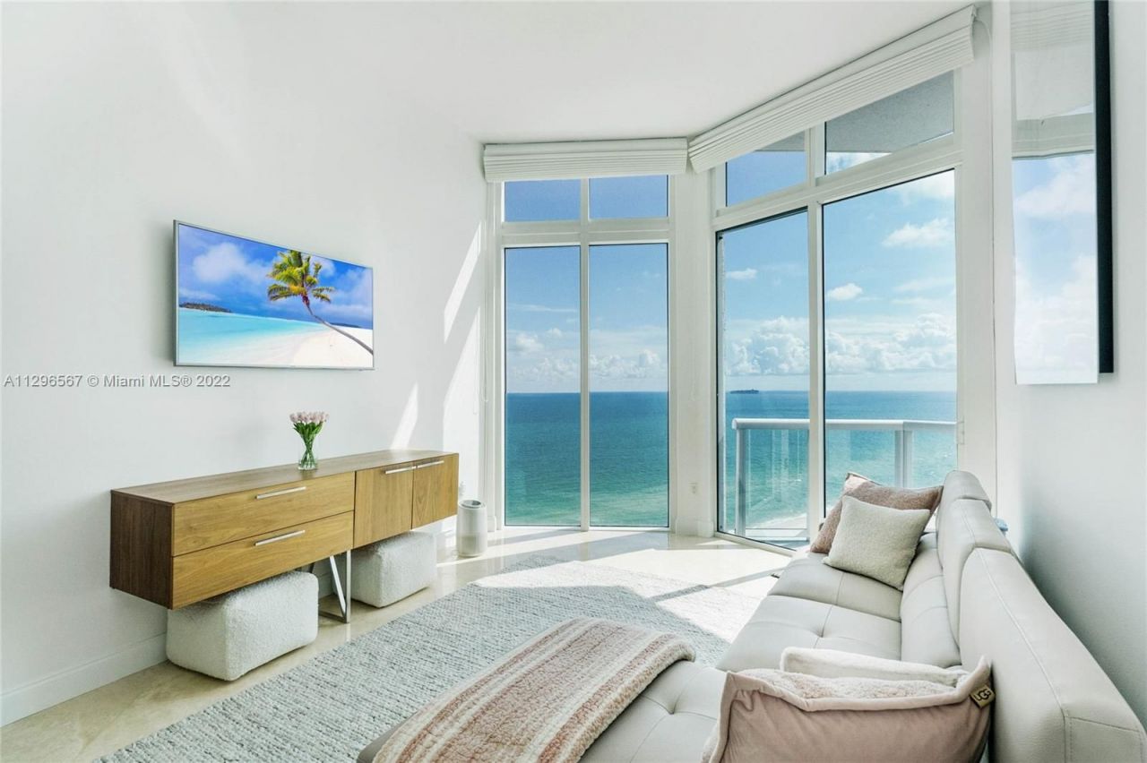 Appartement à Miami, États-Unis, 60 m² - image 1