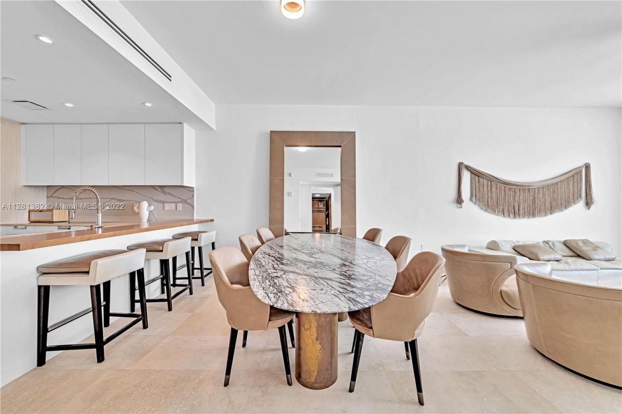 Flat in Miami, USA, 140 m² - picture 10