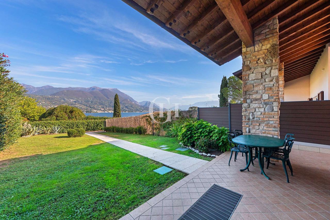 Villa par le Lac de Garde, Italie, 223 m² - image 1