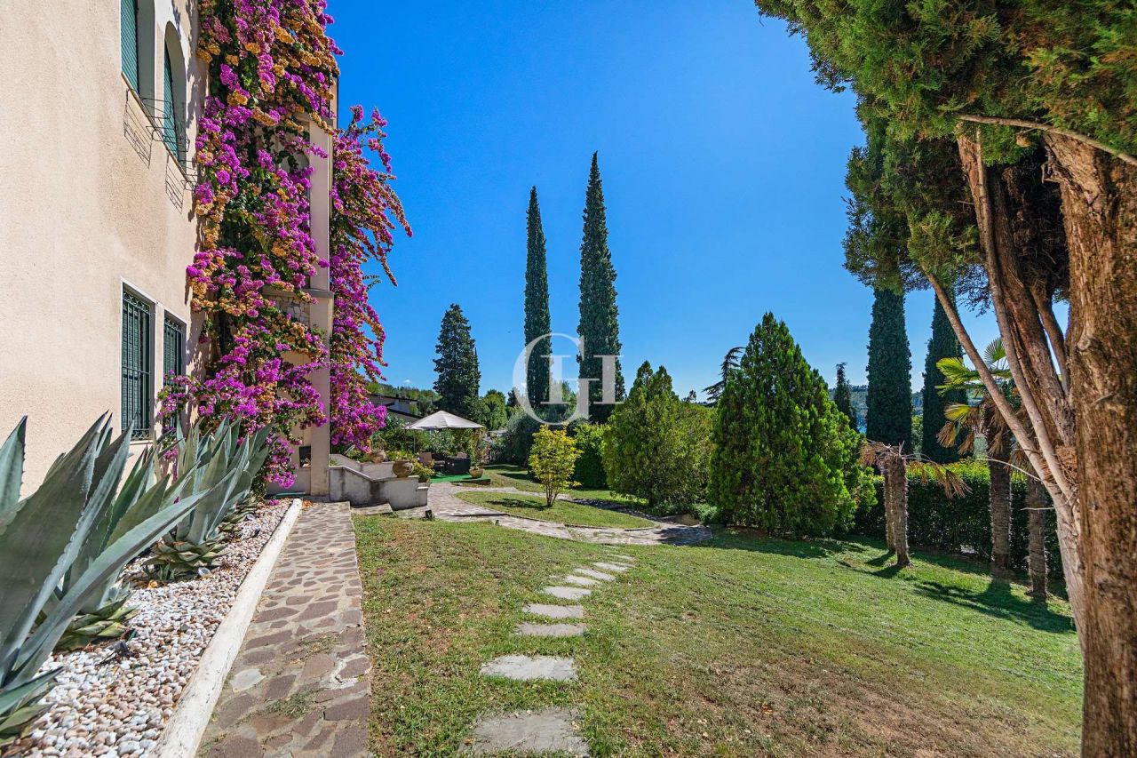 Villa sul Lago di Garda, Italia, 1 035 m² - foto 4