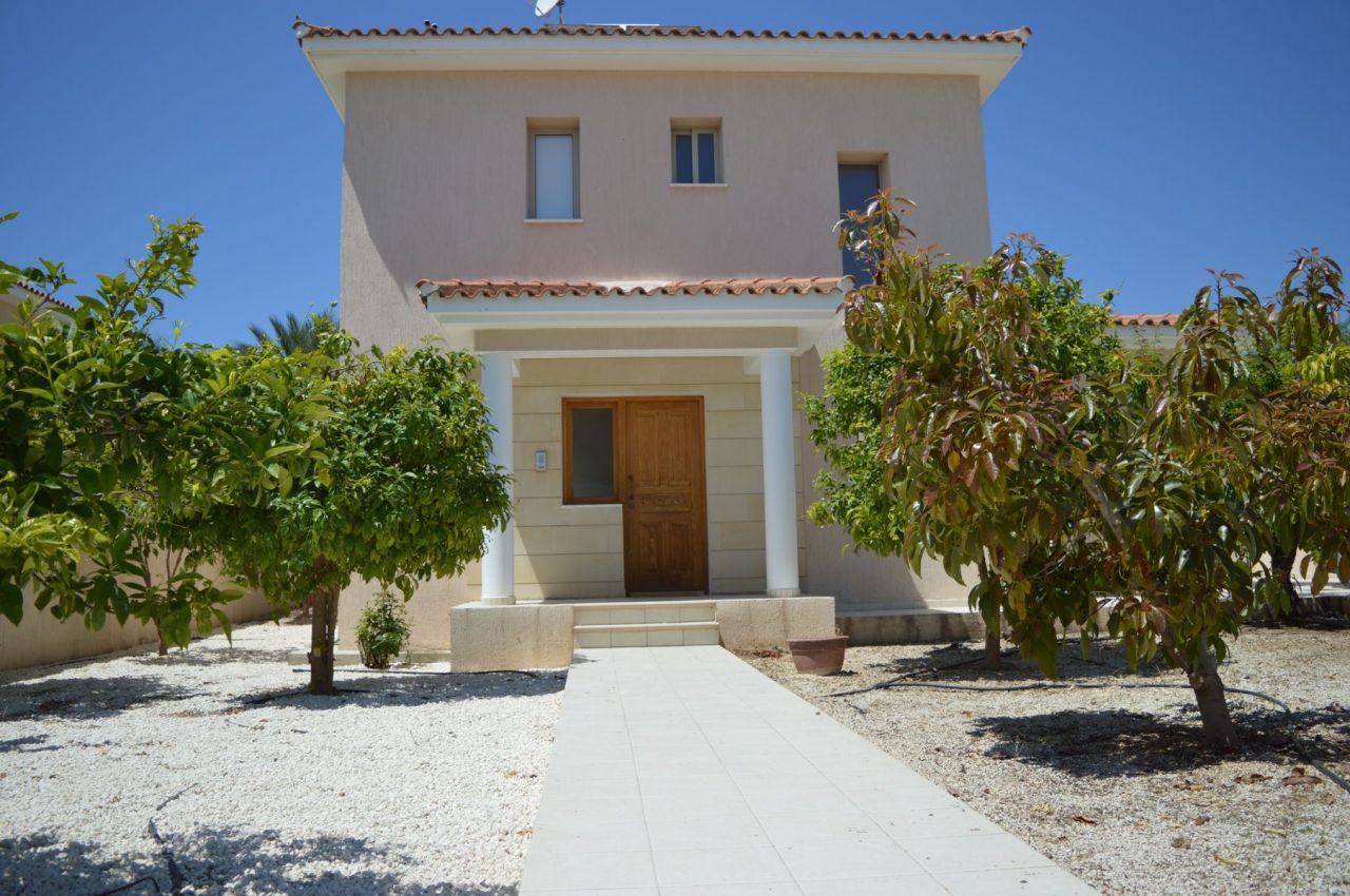 Villa in Paphos, Cyprus, 150 m² - picture 1