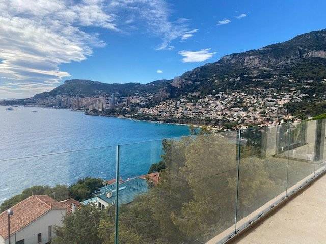 Villa in Roquebrune Cap Martin, Frankreich, 340 m² - Foto 1