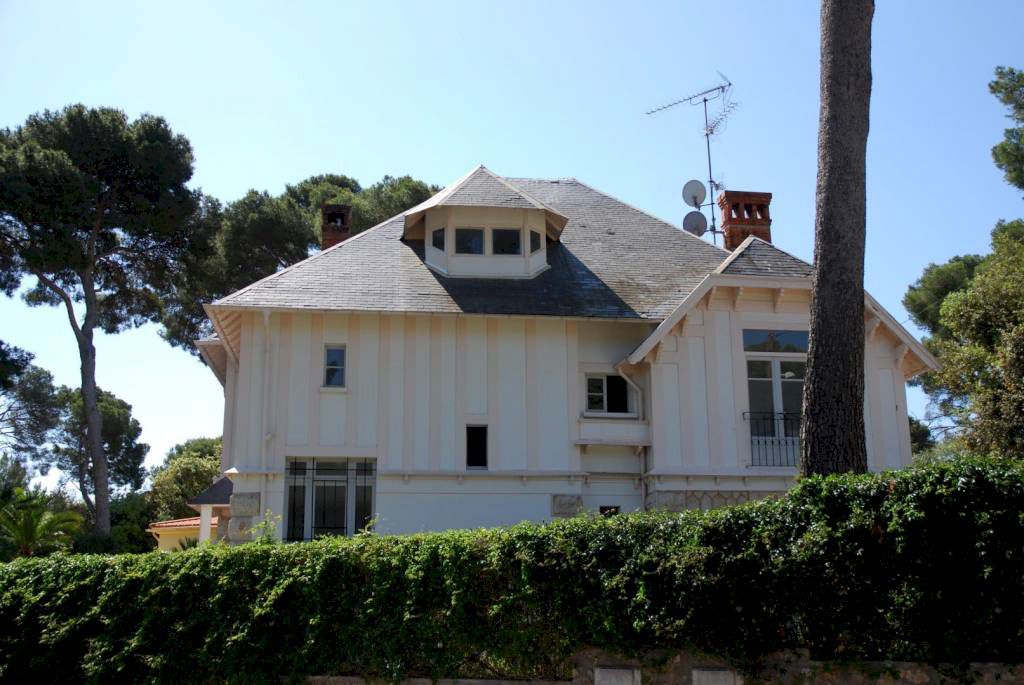 Villa in Roquebrune Cap Martin, Frankreich, 300 m² - Foto 1