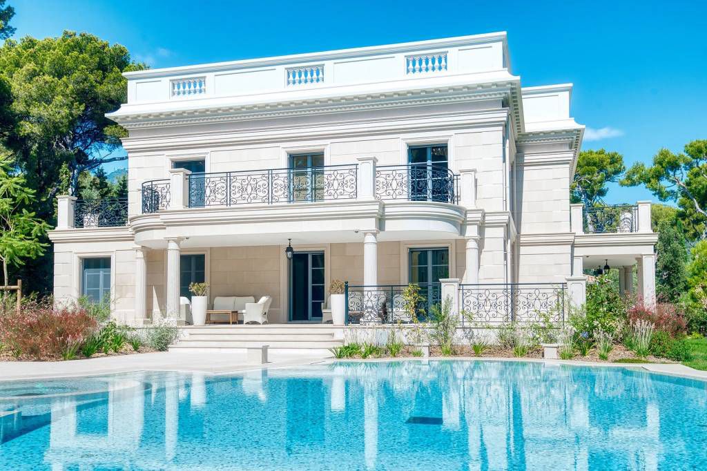 Villa en Roquebrune Cap Martin, Francia, 810 m² - imagen 1