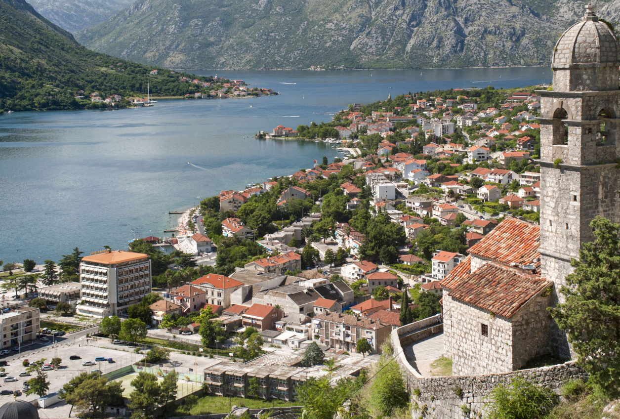 Flat in Dobrota, Montenegro, 68 m² - picture 6