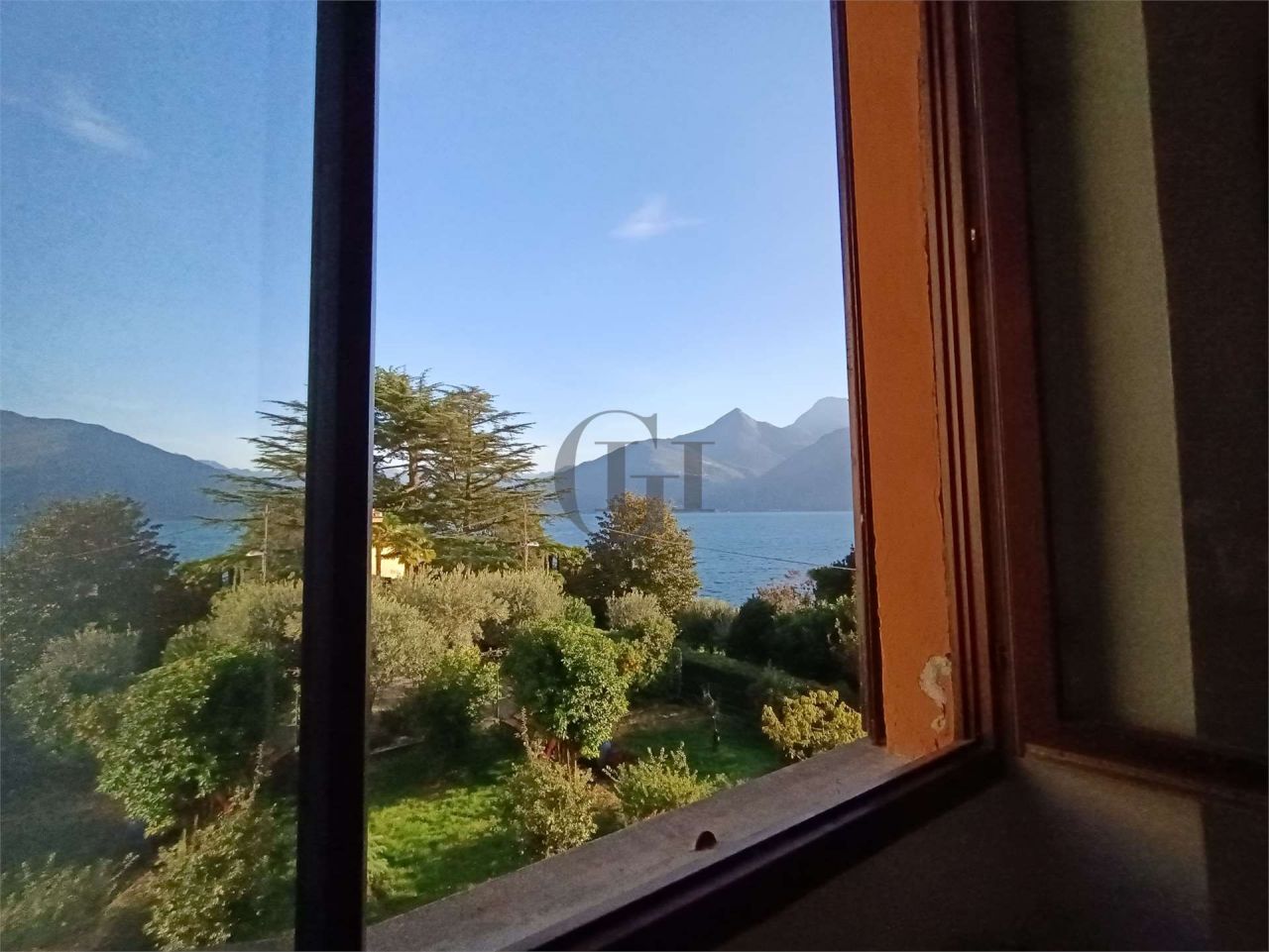 Apartamento por Lago de Como, Italia, 70 m² - imagen 9