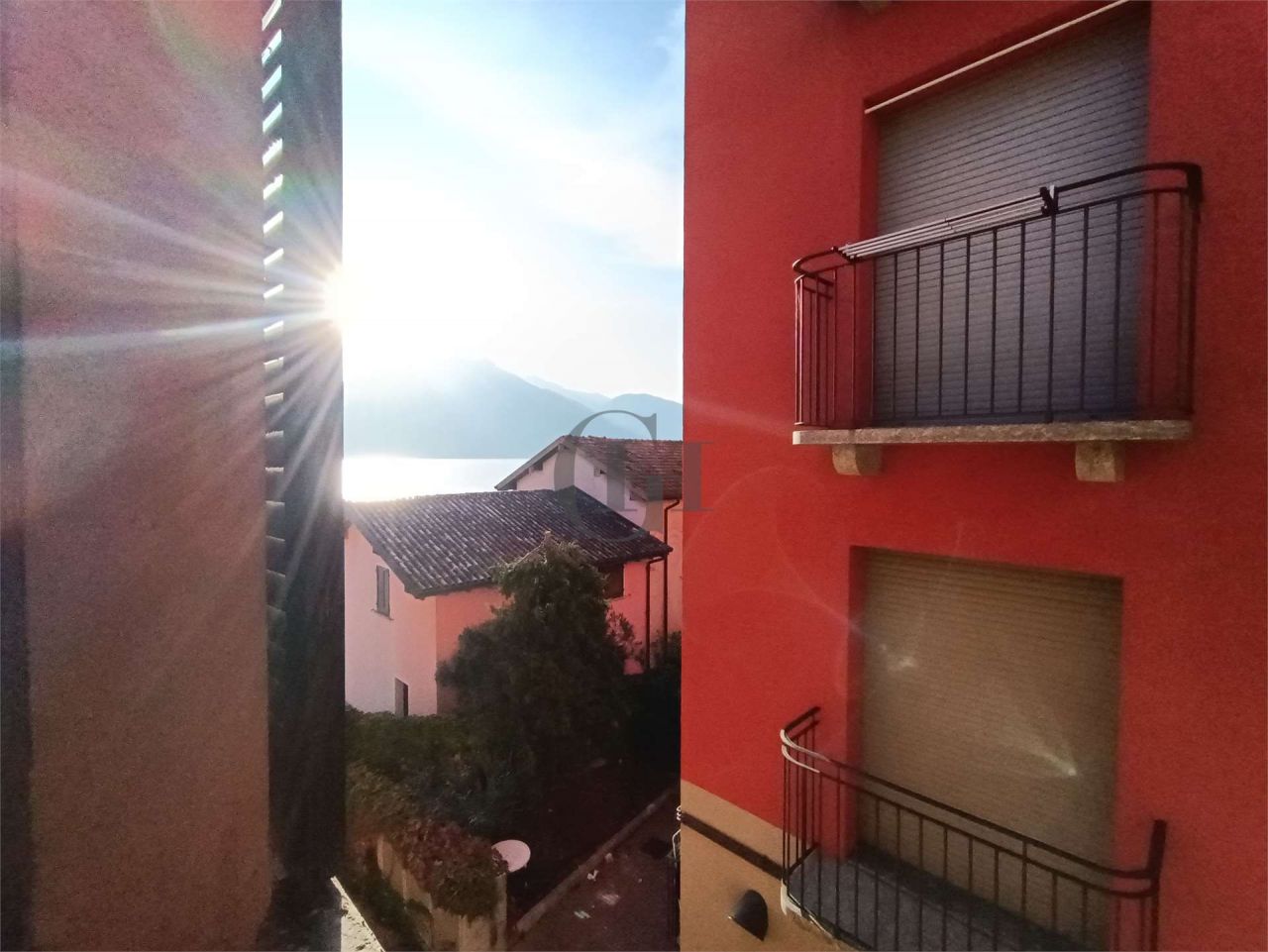 Apartamento por Lago de Como, Italia, 70 m² - imagen 12