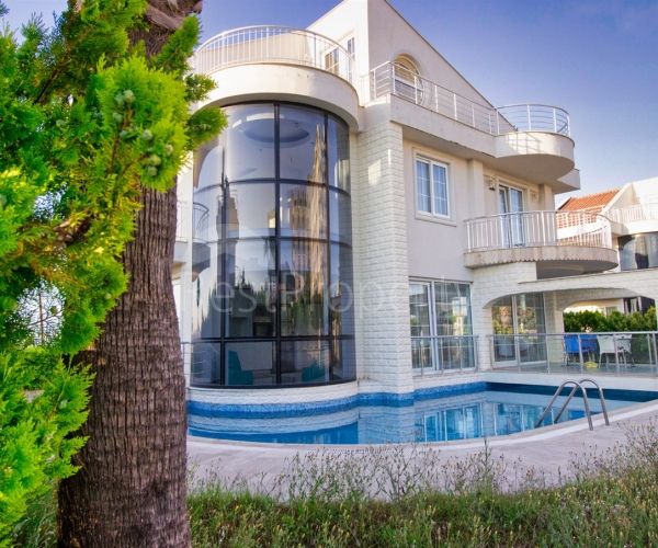 Villa in Belek, Türkei, 200 m² - Foto 1