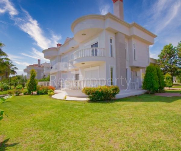 Villa in Belek, Türkei, 250 m² - Foto 1