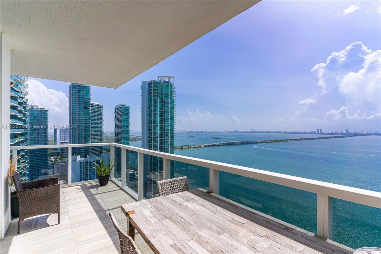 Appartement à Miami, États-Unis, 150 m² - image 2