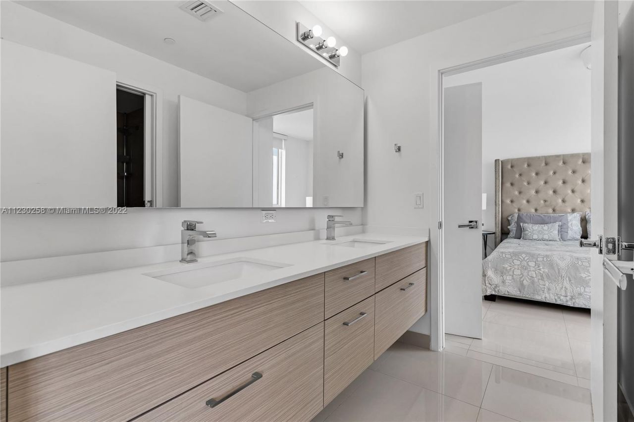 Appartement à Miami, États-Unis, 150 m² - image 8