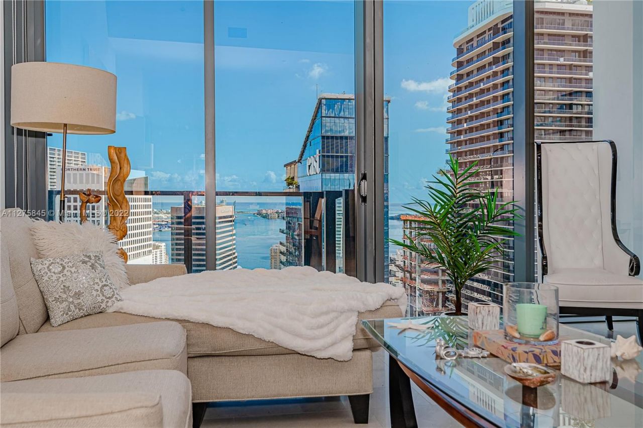 Penthouse à Miami, États-Unis, 90 m² - image 1