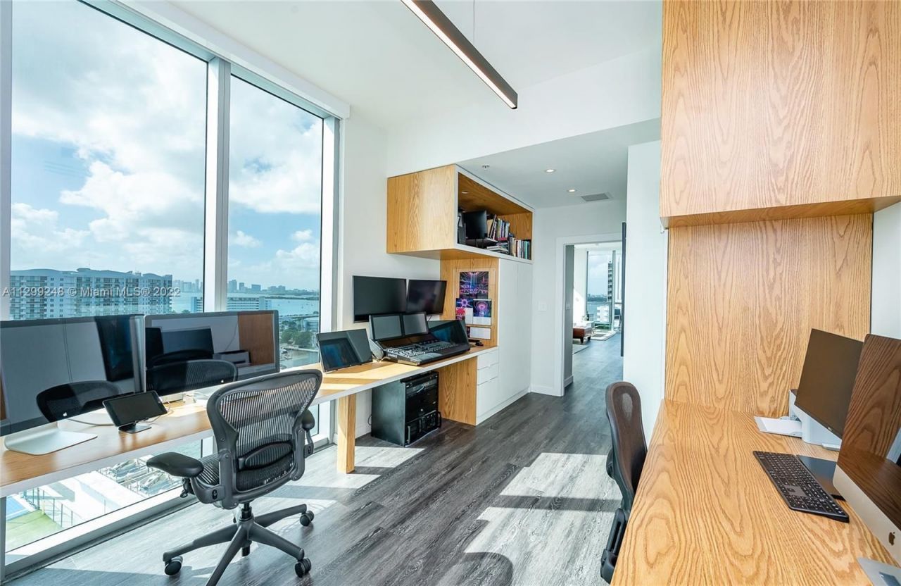 Piso en Miami, Estados Unidos, 100 m² - imagen 8