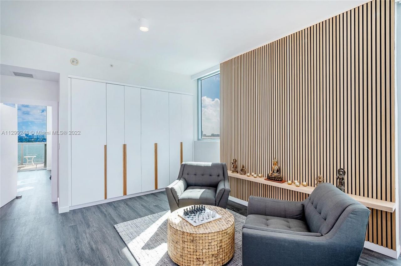 Piso en Miami, Estados Unidos, 100 m² - imagen 15