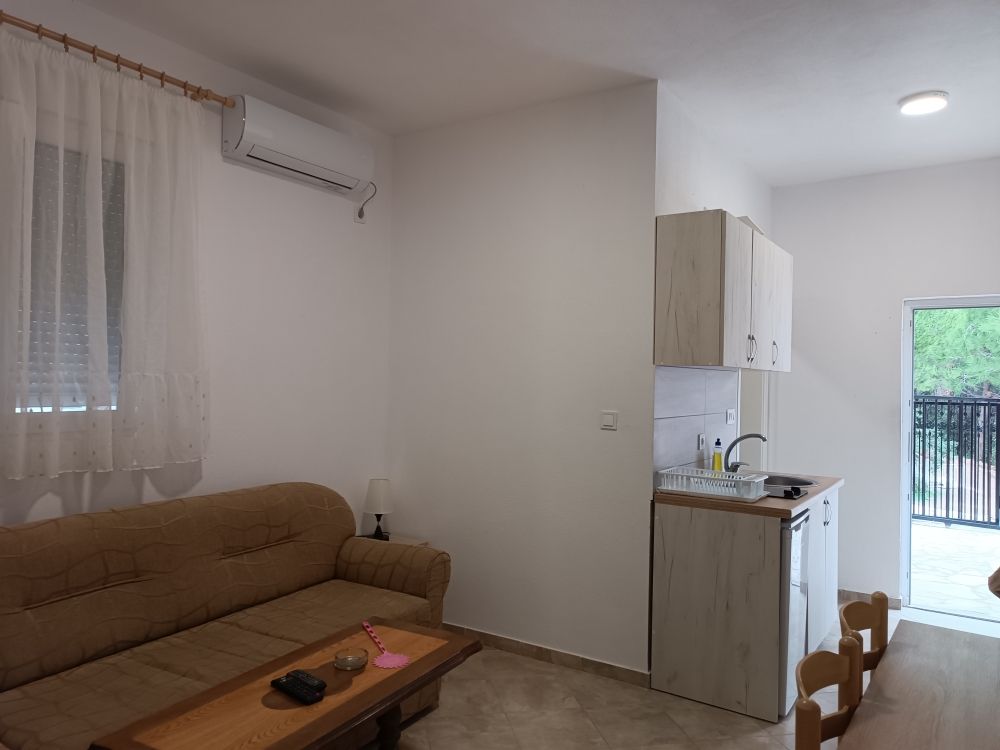 House in Sutomore, Montenegro, 220 m² - picture 9