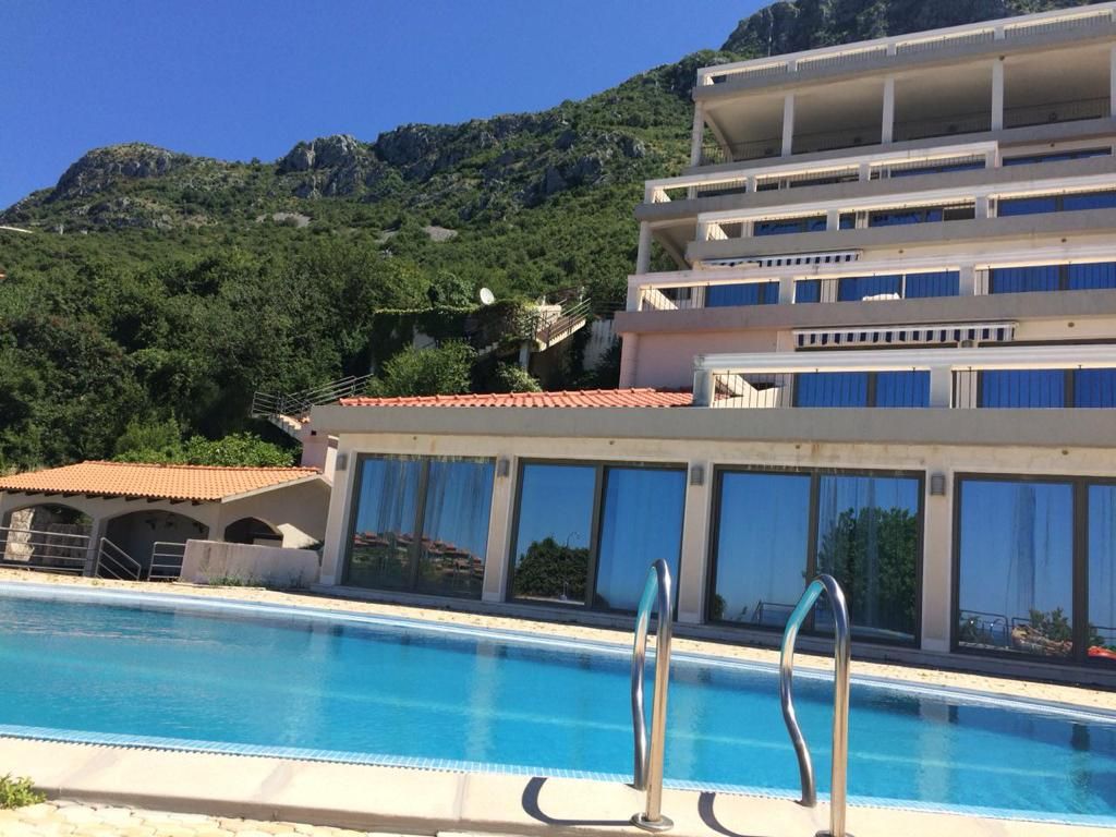 Hotel in Budva, Montenegro, 3 200 m² - Foto 12