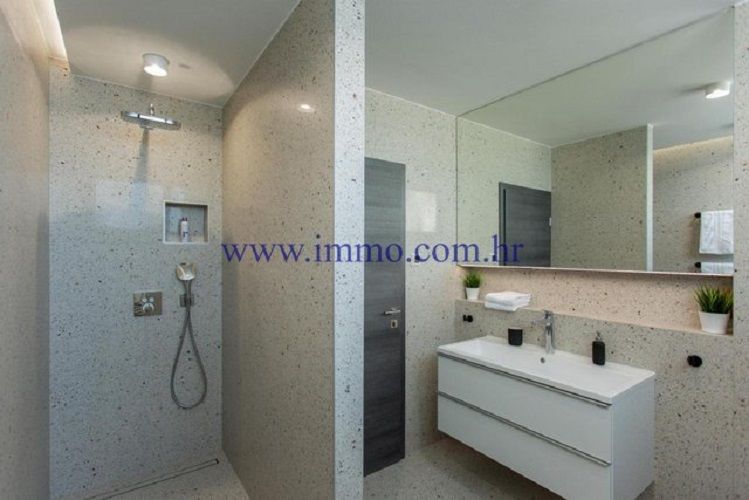 Villa in Omis, Croatia, 350 m² - picture 9