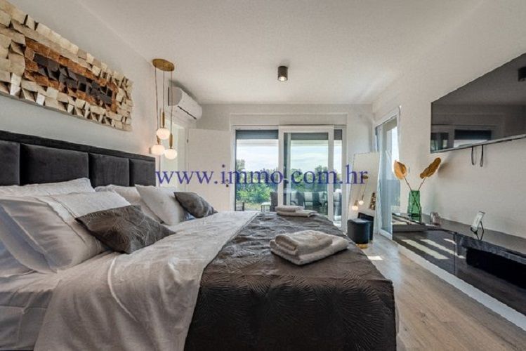 Villa in Zadar, Kroatien, 212 m² - Foto 13