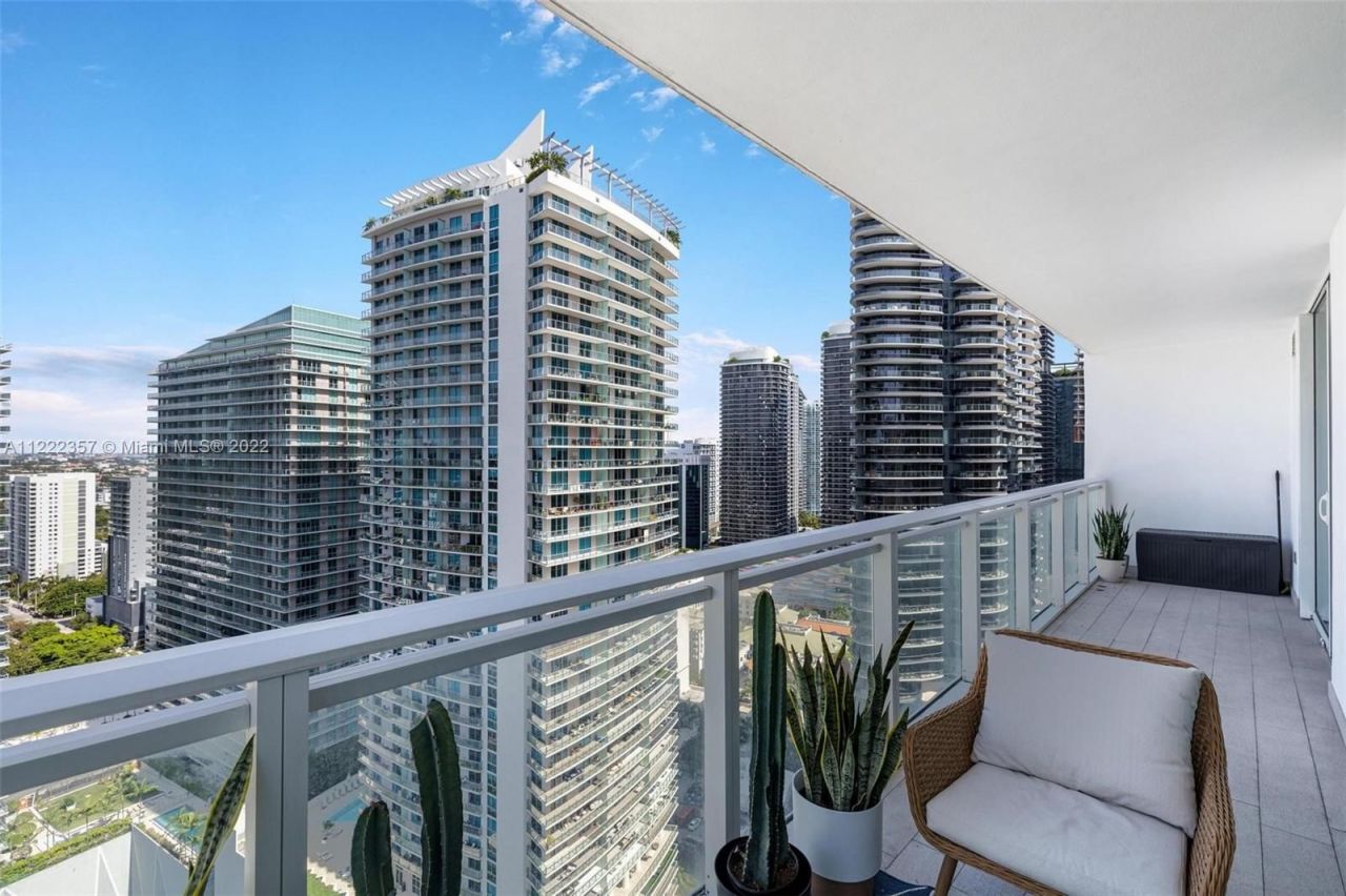 Flat in Miami, USA, 110 m² - picture 9