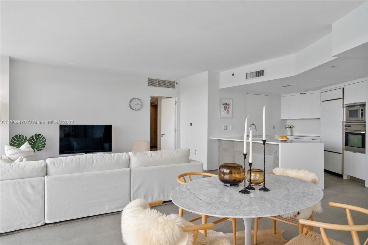 Piso en Miami, Estados Unidos, 140 m² - imagen 10