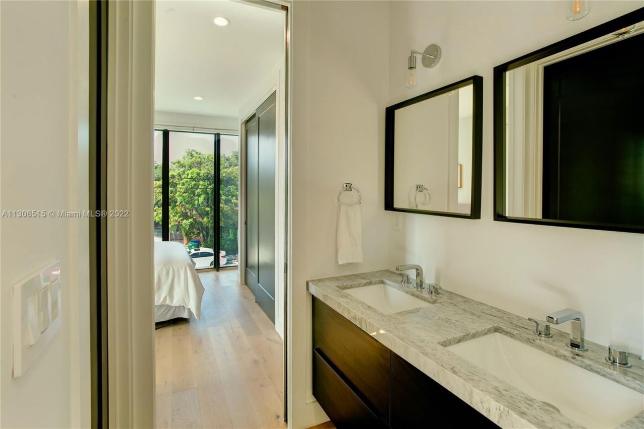 Townhouse in Miami, USA, 160 m² - picture 6