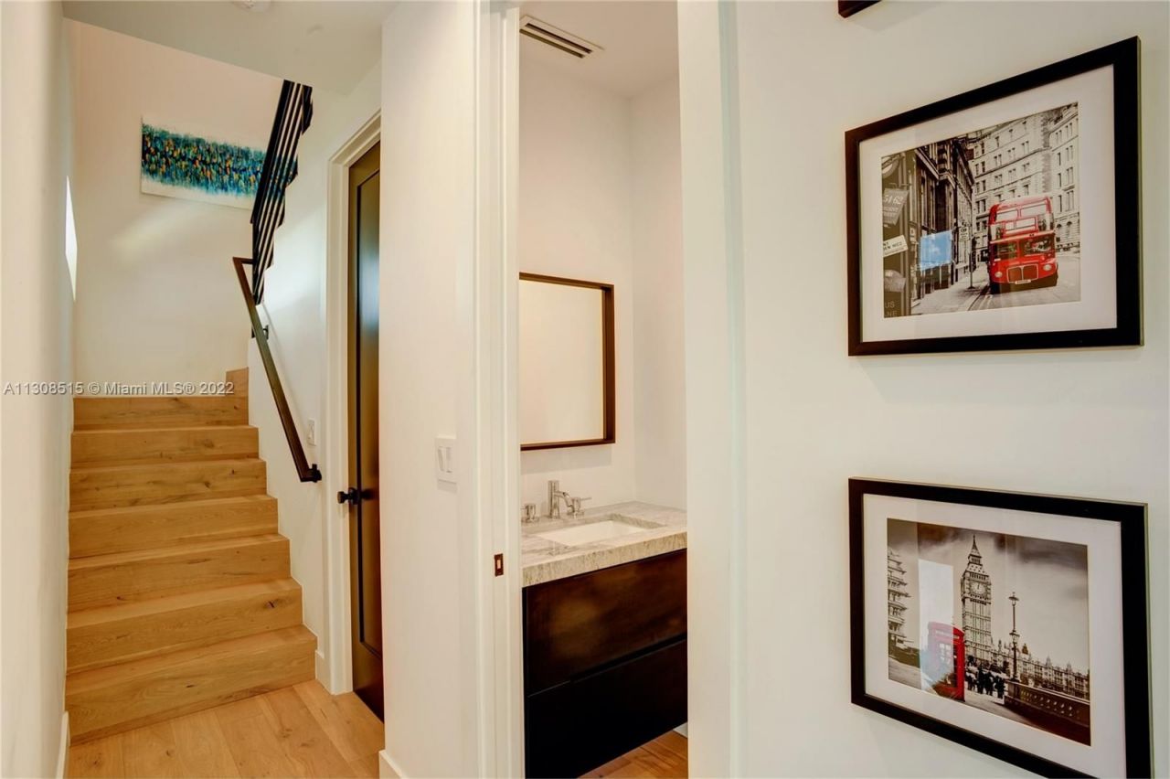 Townhouse in Miami, USA, 160 m² - picture 11