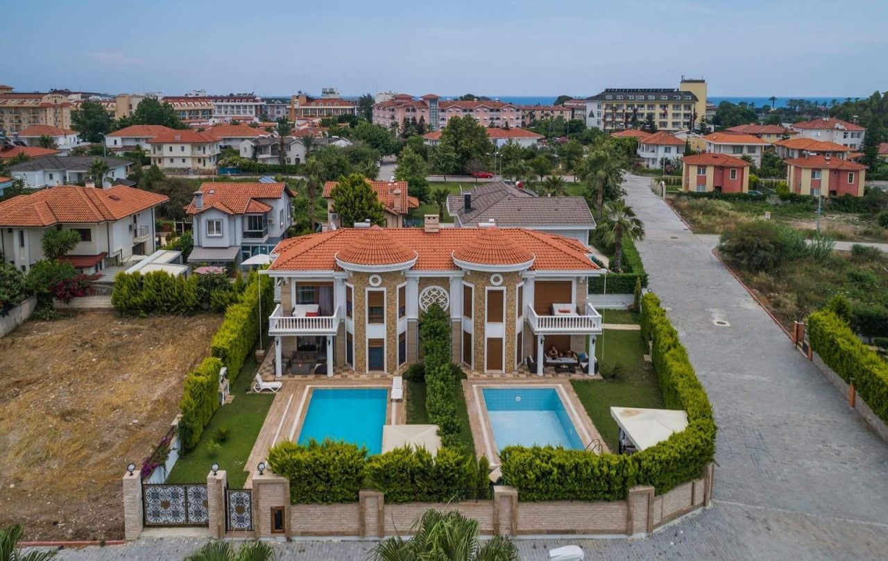 Villa a Çamyuva, Turchia, 180 m² - foto 2