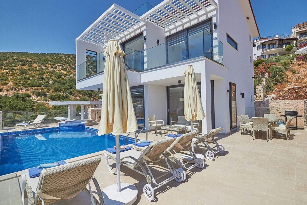 Villa in Kalkan, Türkei, 250 m² - Foto 1