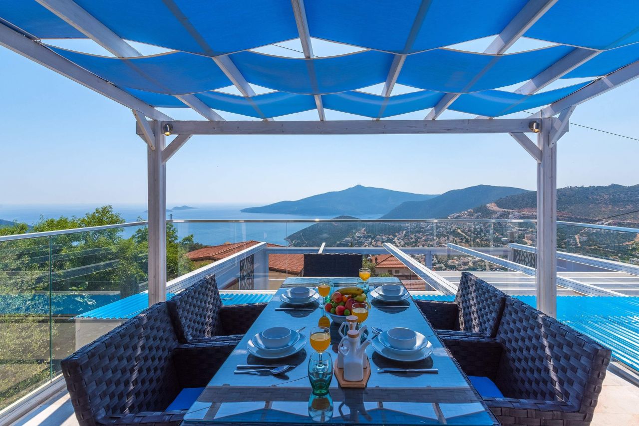 Villa in Kalkan, Türkei, 250 m² - Foto 1