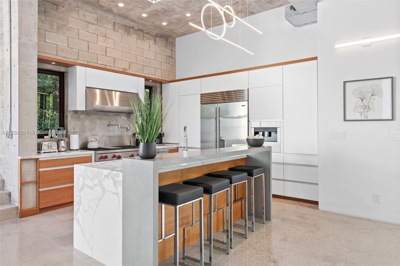 Villa à Miami, États-Unis, 400 m² - image 3