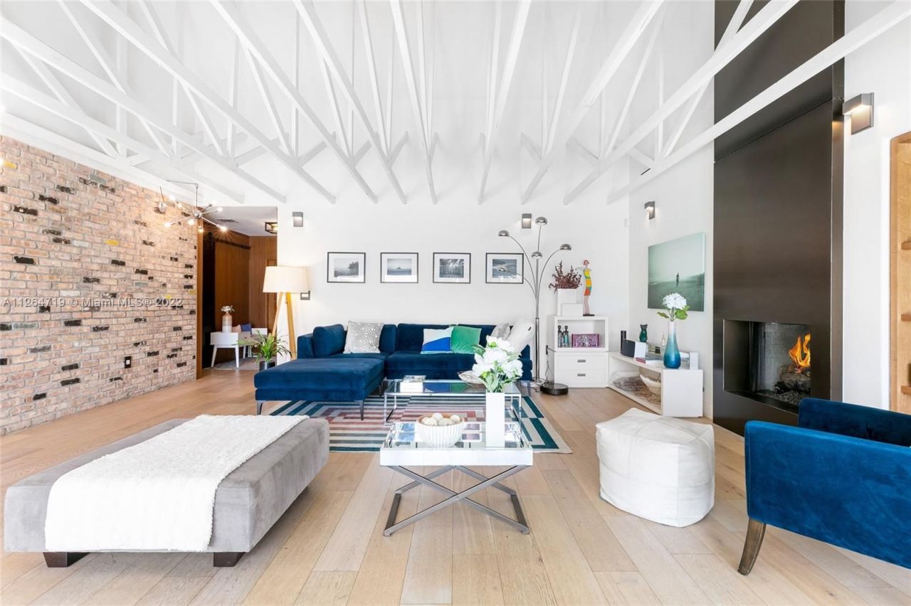 Villa à Miami, États-Unis, 300 m² - image 3