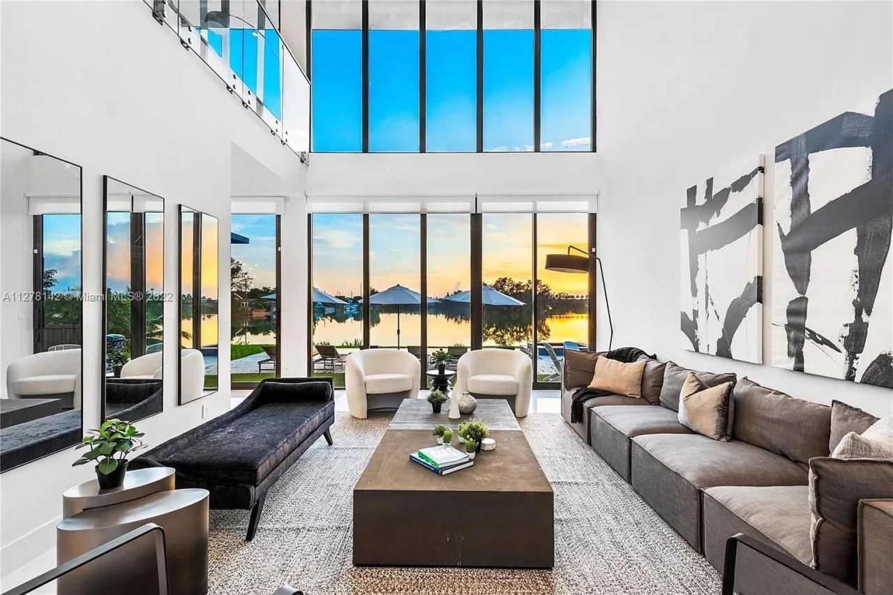 Villa à Miami, États-Unis, 400 m² - image 3