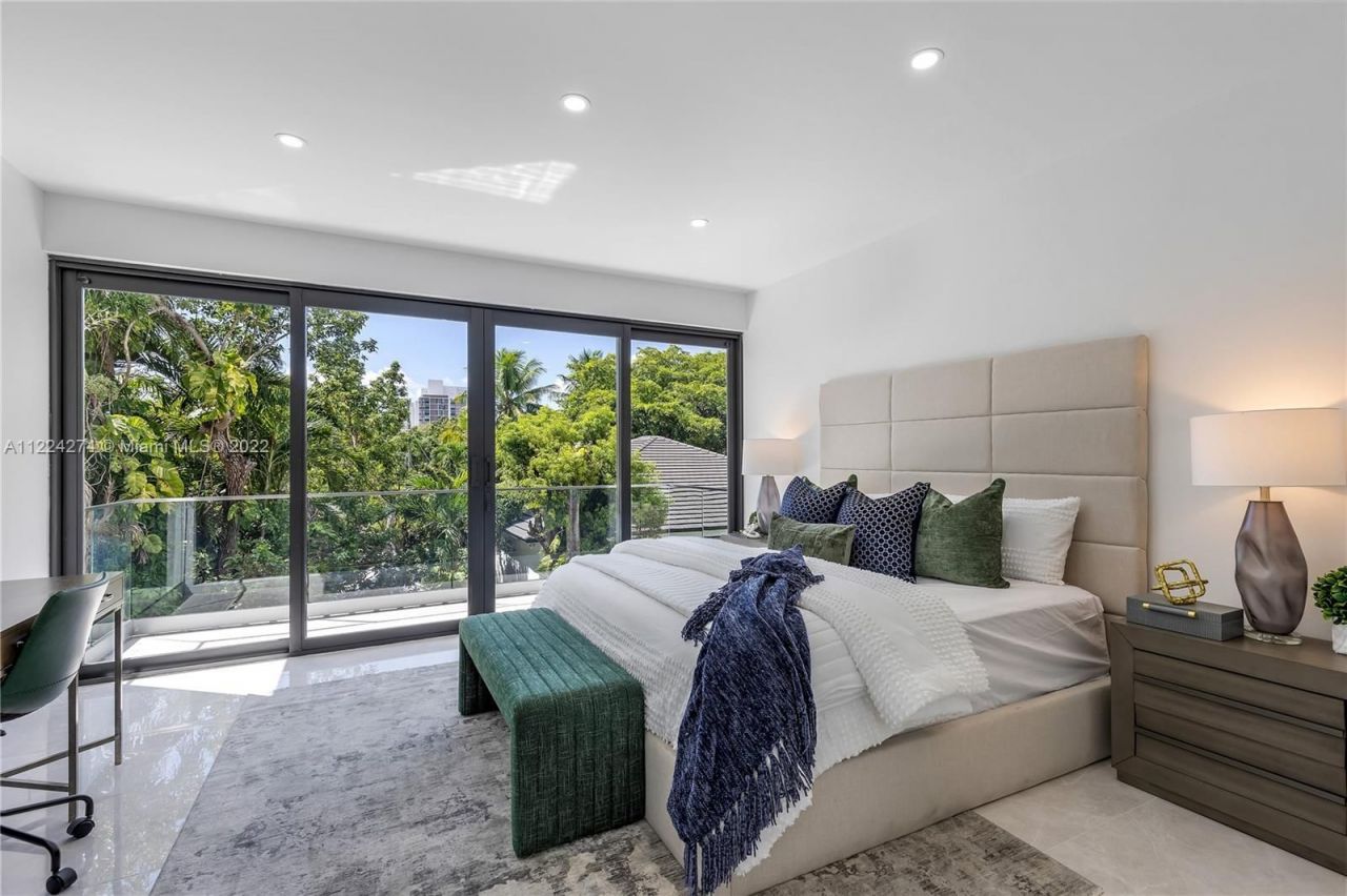 Casa en Miami, Estados Unidos, 300 m² - imagen 9