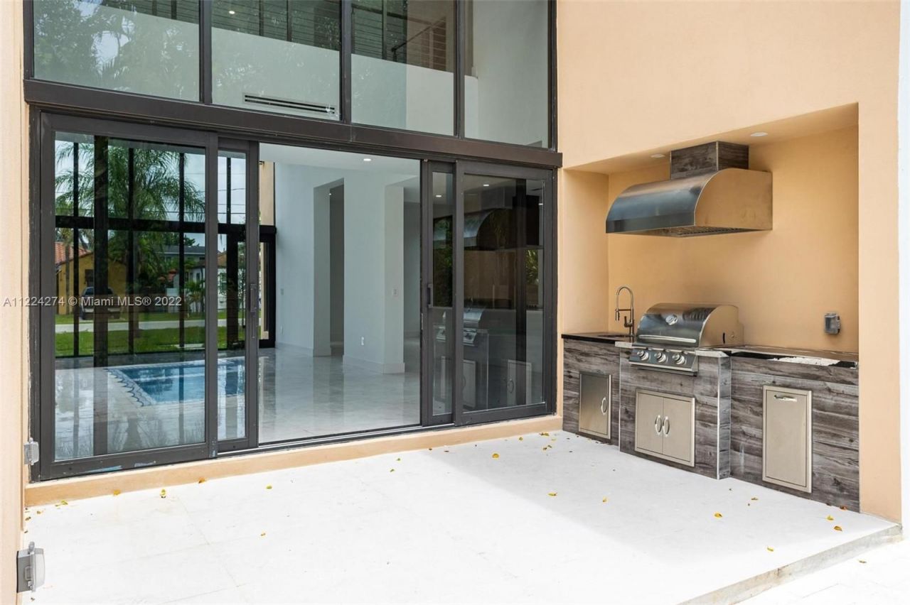 Casa en Miami, Estados Unidos, 300 m² - imagen 10