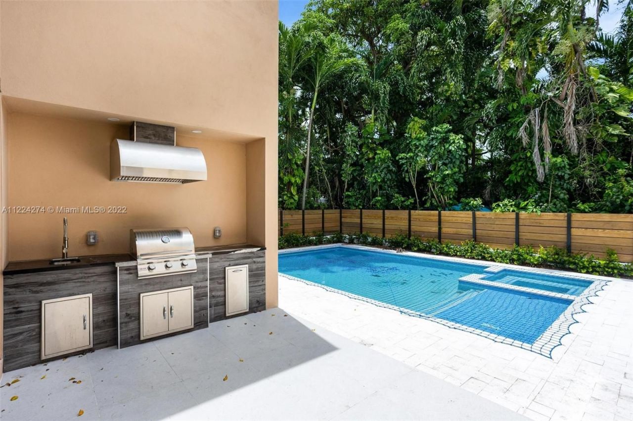 Casa en Miami, Estados Unidos, 300 m² - imagen 11