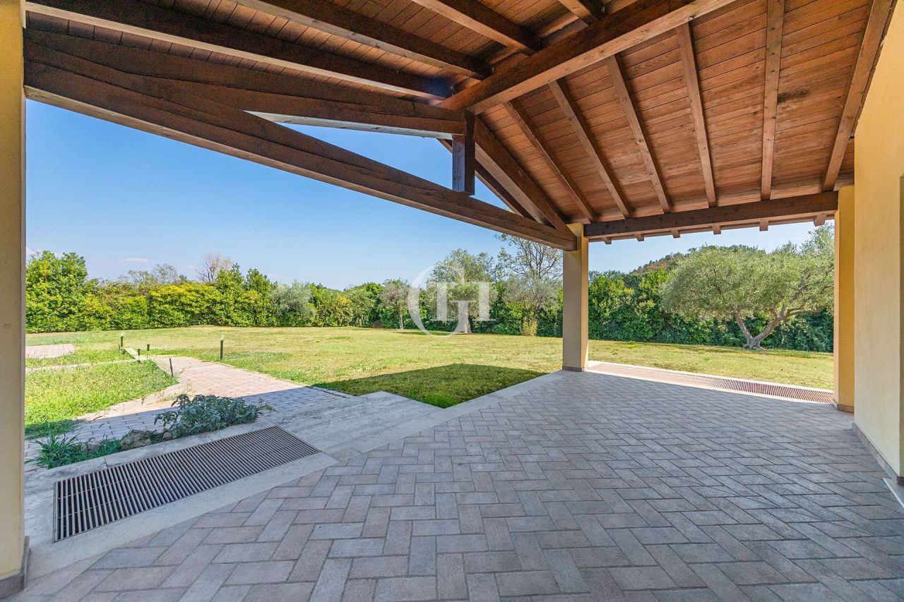 Villa in Gardasee, Italien, 300 m² - Foto 2