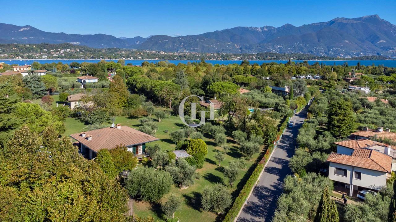 Villa por Lago de Garda, Italia, 515 m² - imagen 6