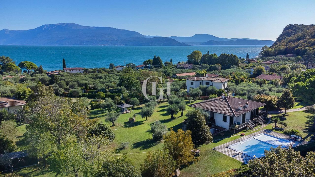 Villa por Lago de Garda, Italia, 515 m² - imagen 4