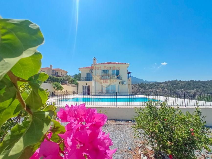 House in Kyrenia, Cyprus, 165 m² - picture 1