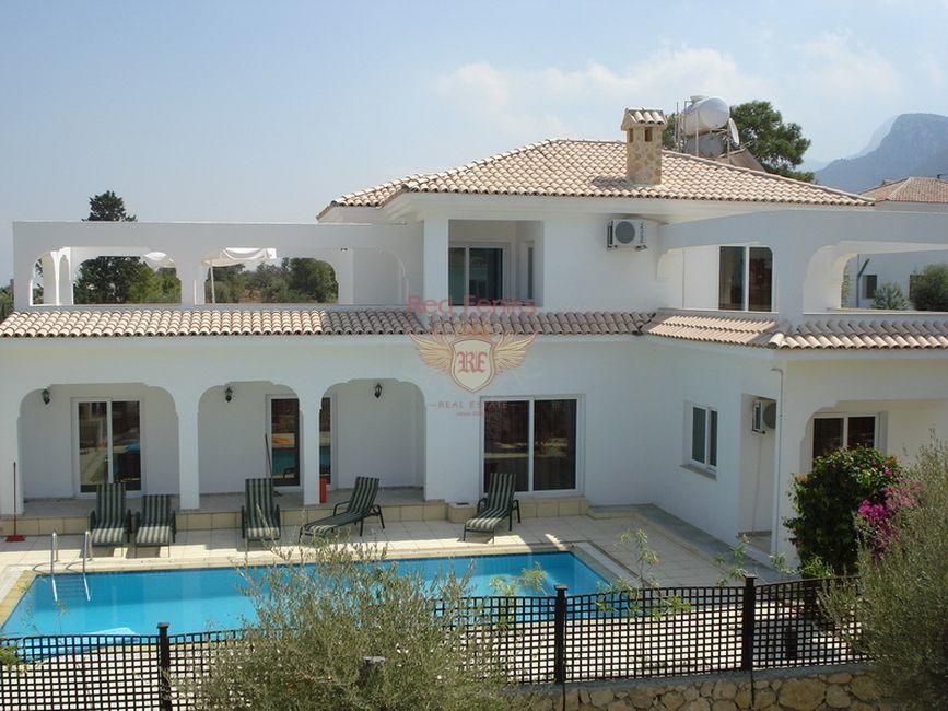 Casa en Kyrenia, Chipre, 210 m² - imagen 1