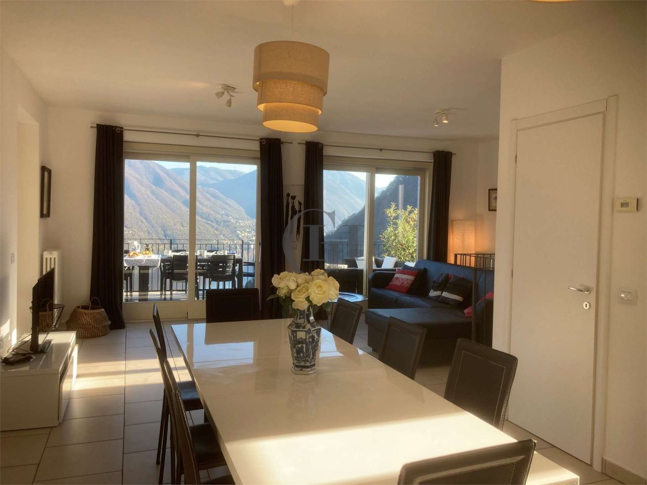 Villa por Lago de Como, Italia, 150 m² - imagen 6