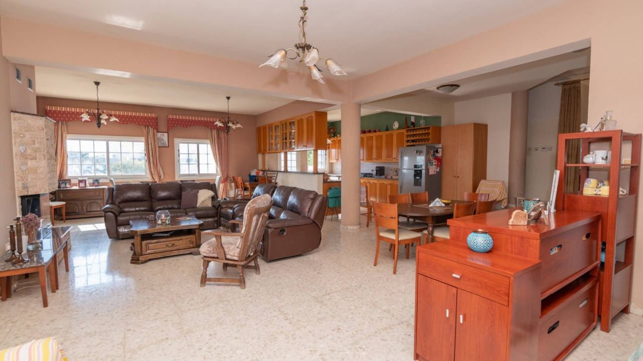 Bungalow in Agia Napa, Cyprus, 175 m² - picture 1