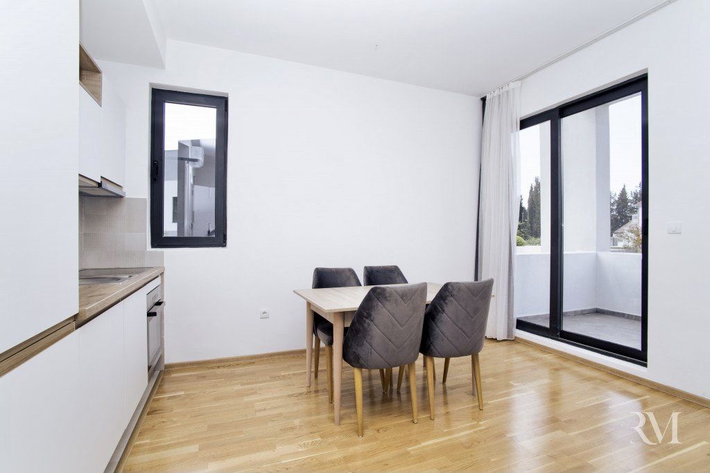 Flat in Lastva, Montenegro, 53 m² - picture 4