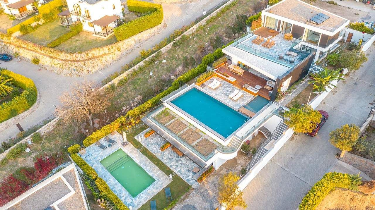 Villa à Bodrum, Turquie, 250 m² - image 1