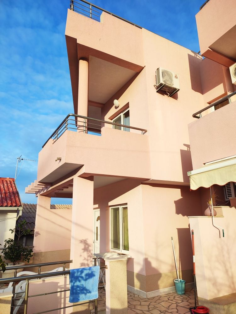 Casa en Kunje, Montenegro, 310 m² - imagen 2