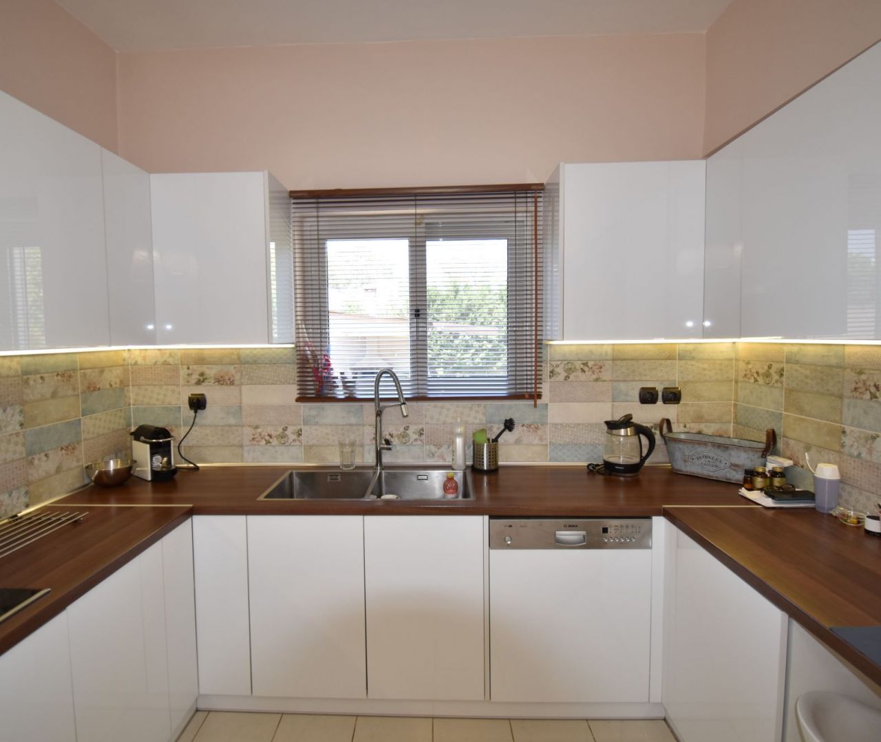 Villa in Loutraki, Greece, 200 m² - picture 6