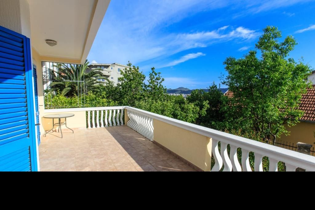 Haus in Bar, Montenegro, 400 m² - Foto 3