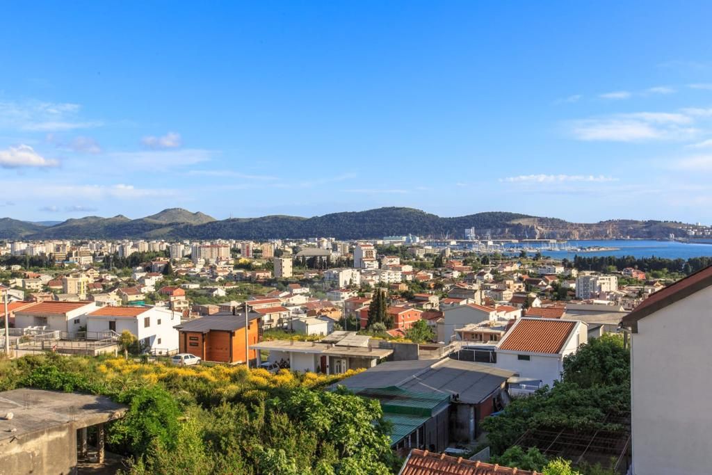 Haus in Bar, Montenegro, 400 m² - Foto 4