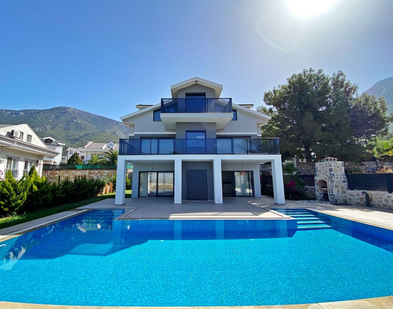 Villa in Fethiye, Turkey, 225 m² - picture 1