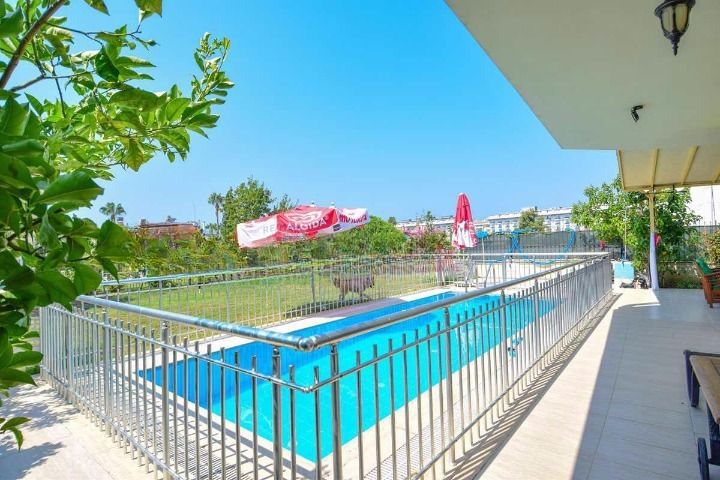 Villa in Alanya, Türkei, 215 m² - Foto 2